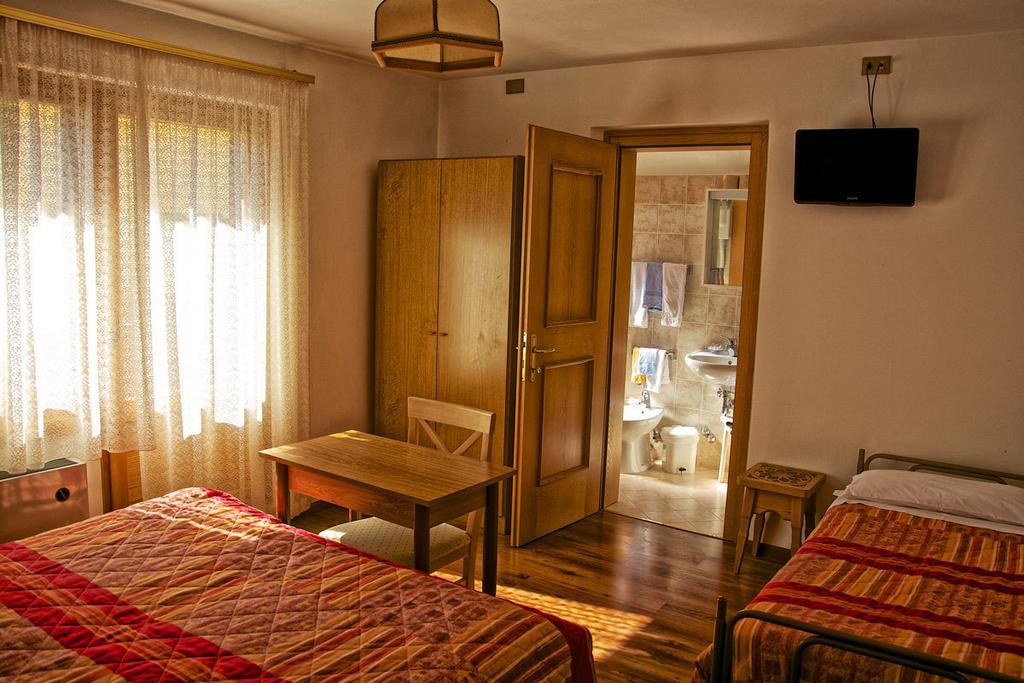 Albergo Ristorante Iris Auronzo di Cadore Exterior photo