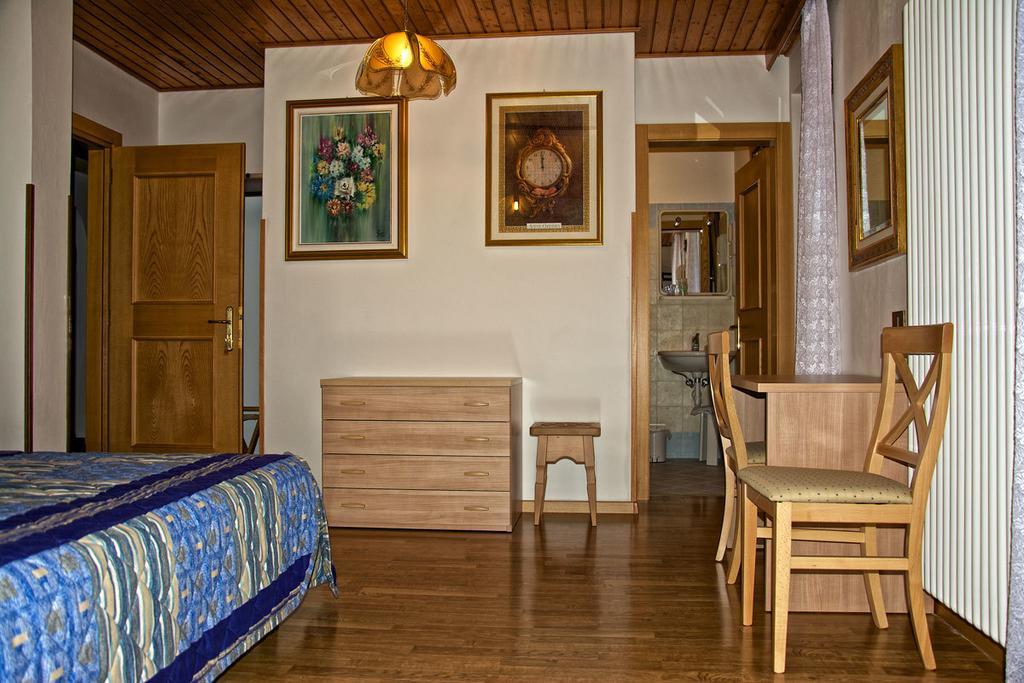 Albergo Ristorante Iris Auronzo di Cadore Room photo